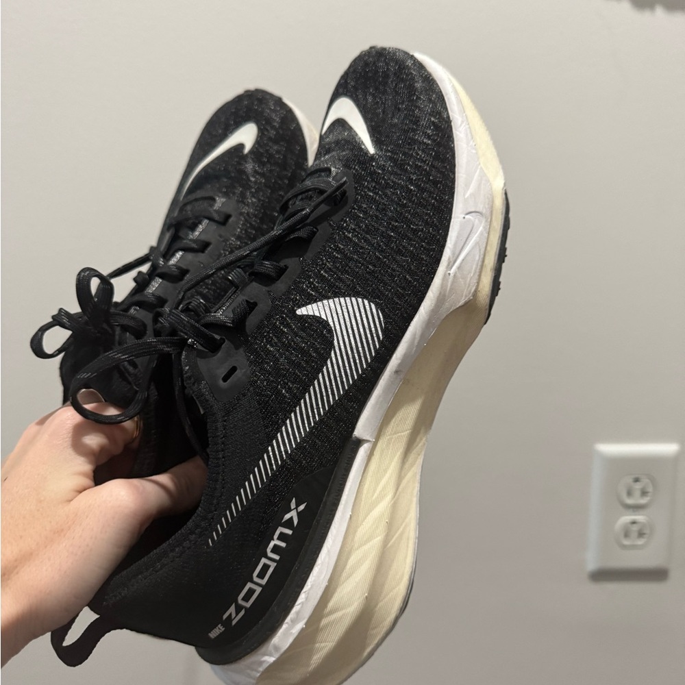 Nike zoom invincible run 3